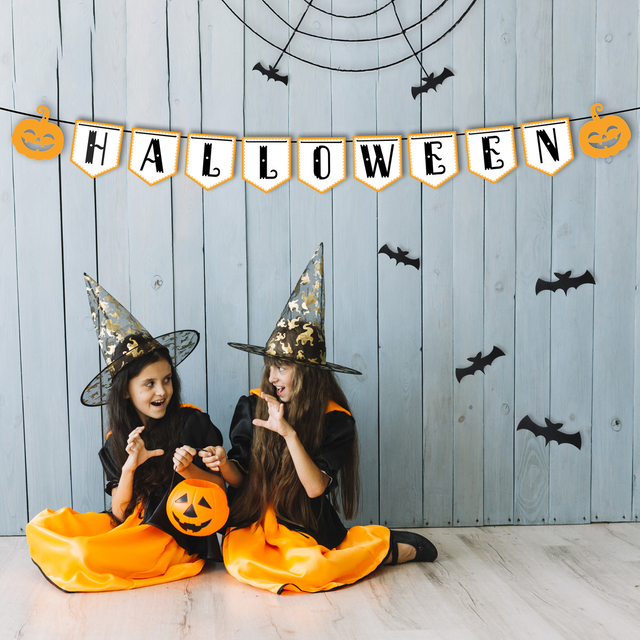 Akcesoria - Girlanda Halloween - biała
