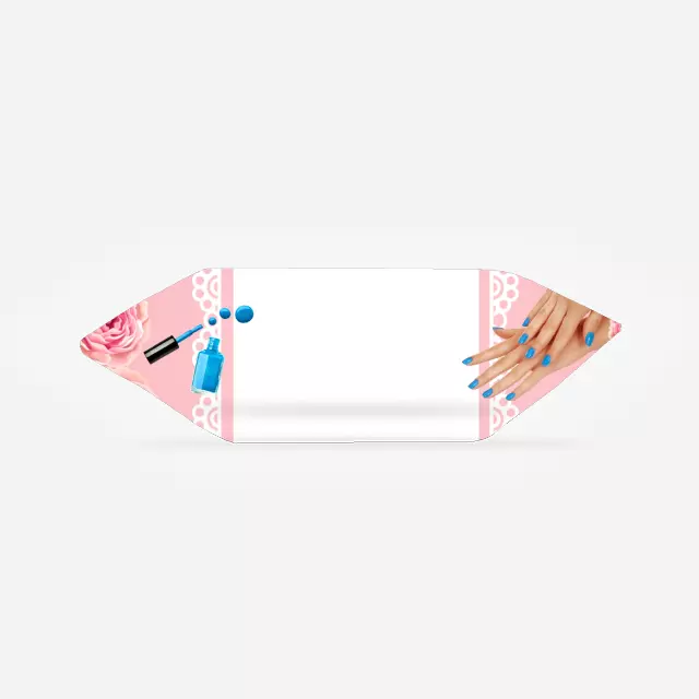 Krówki - Róże i pomalowane paznokcie